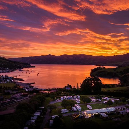 Akaroa Top 10 Holiday Park ภายนอก รูปภาพ