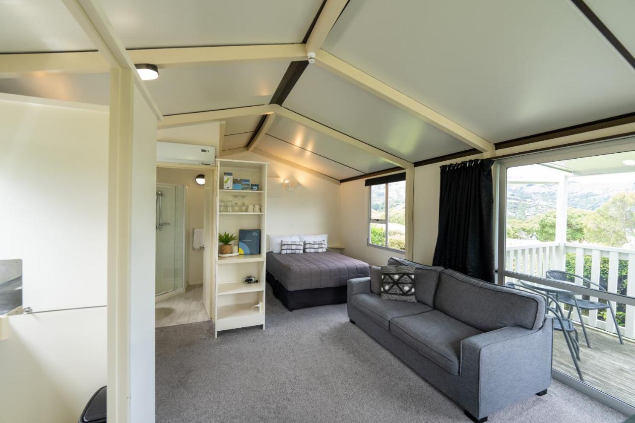 Akaroa Top 10 Holiday Park ภายนอก รูปภาพ
