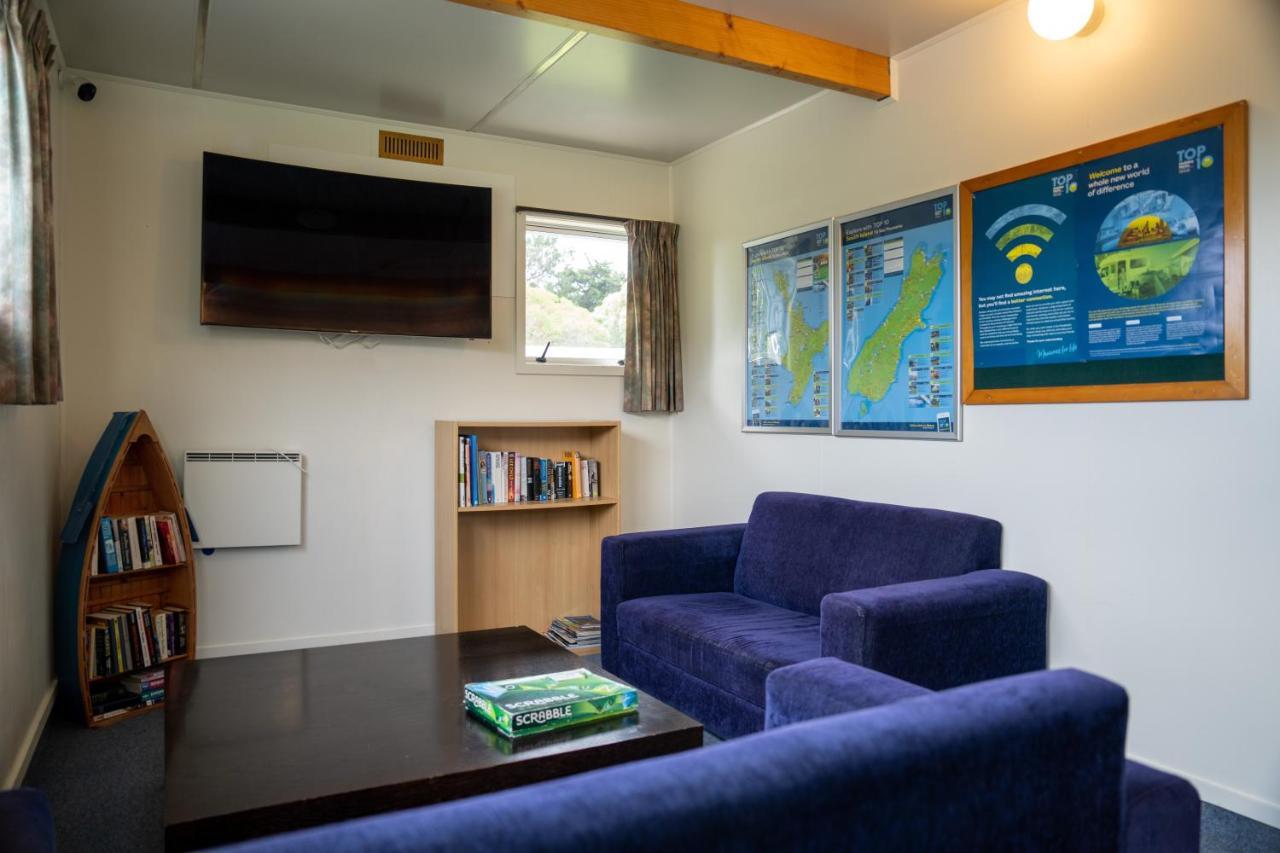 Akaroa Top 10 Holiday Park ภายนอก รูปภาพ