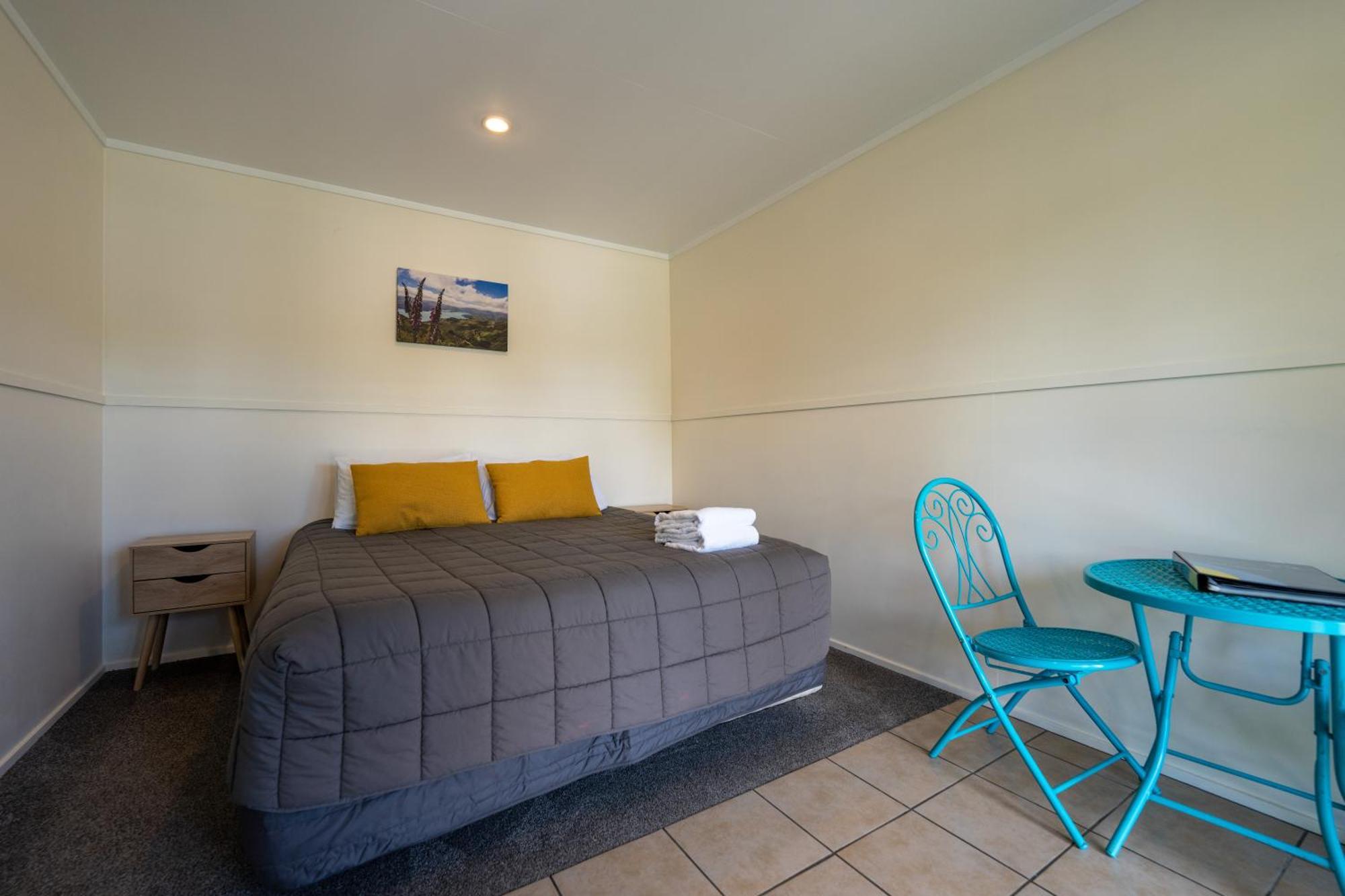 Akaroa Top 10 Holiday Park ภายนอก รูปภาพ