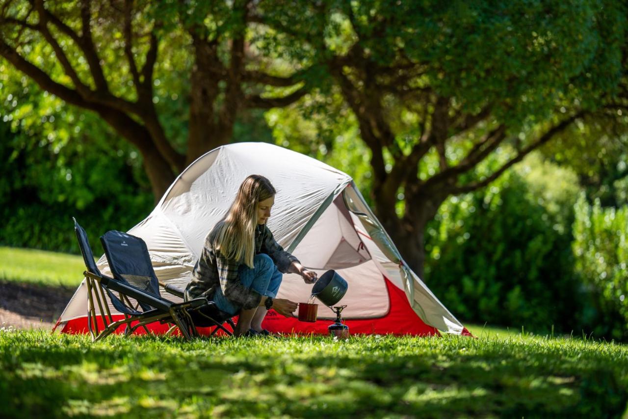 Akaroa Top 10 Holiday Park ภายนอก รูปภาพ