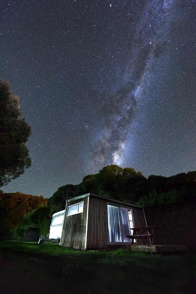 Akaroa Top 10 Holiday Park ภายนอก รูปภาพ